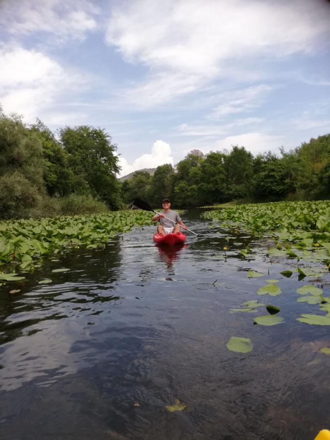 Balabani Local Stay Golubovci Zewnętrze zdjęcie