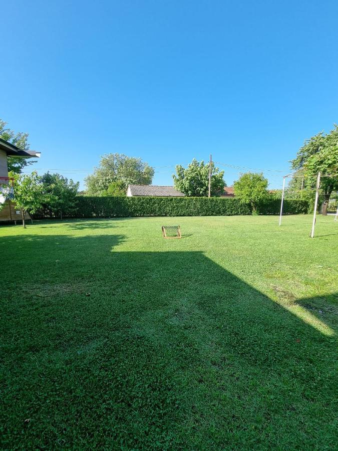 Balabani Local Stay Golubovci Zewnętrze zdjęcie